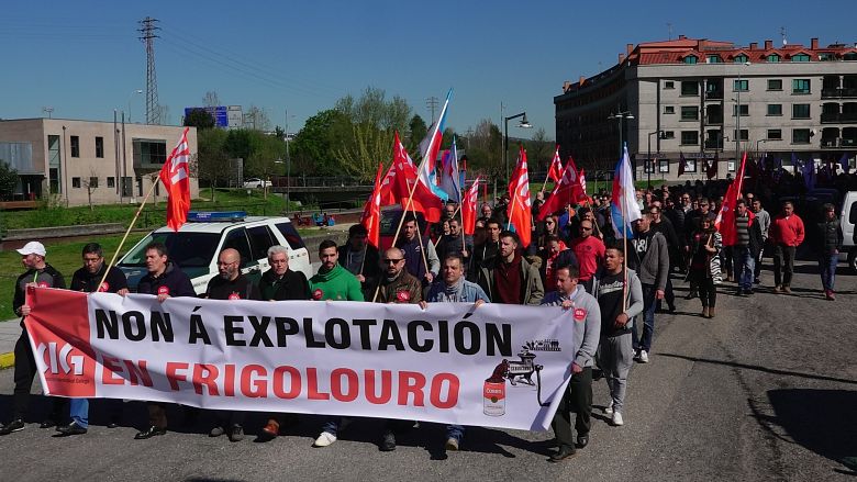 2016 04 06 ManifaServicarneFrigolouroPorrinho07.JPG